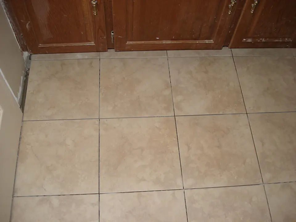 Cleopatra porcelain floor tile 60×60 cm, matt grey